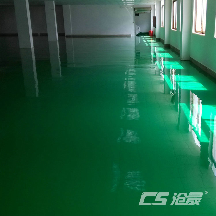 滄晟地坪漆廠家是怎么處理環(huán)氧地坪出現(xiàn)裂縫問題的呢？